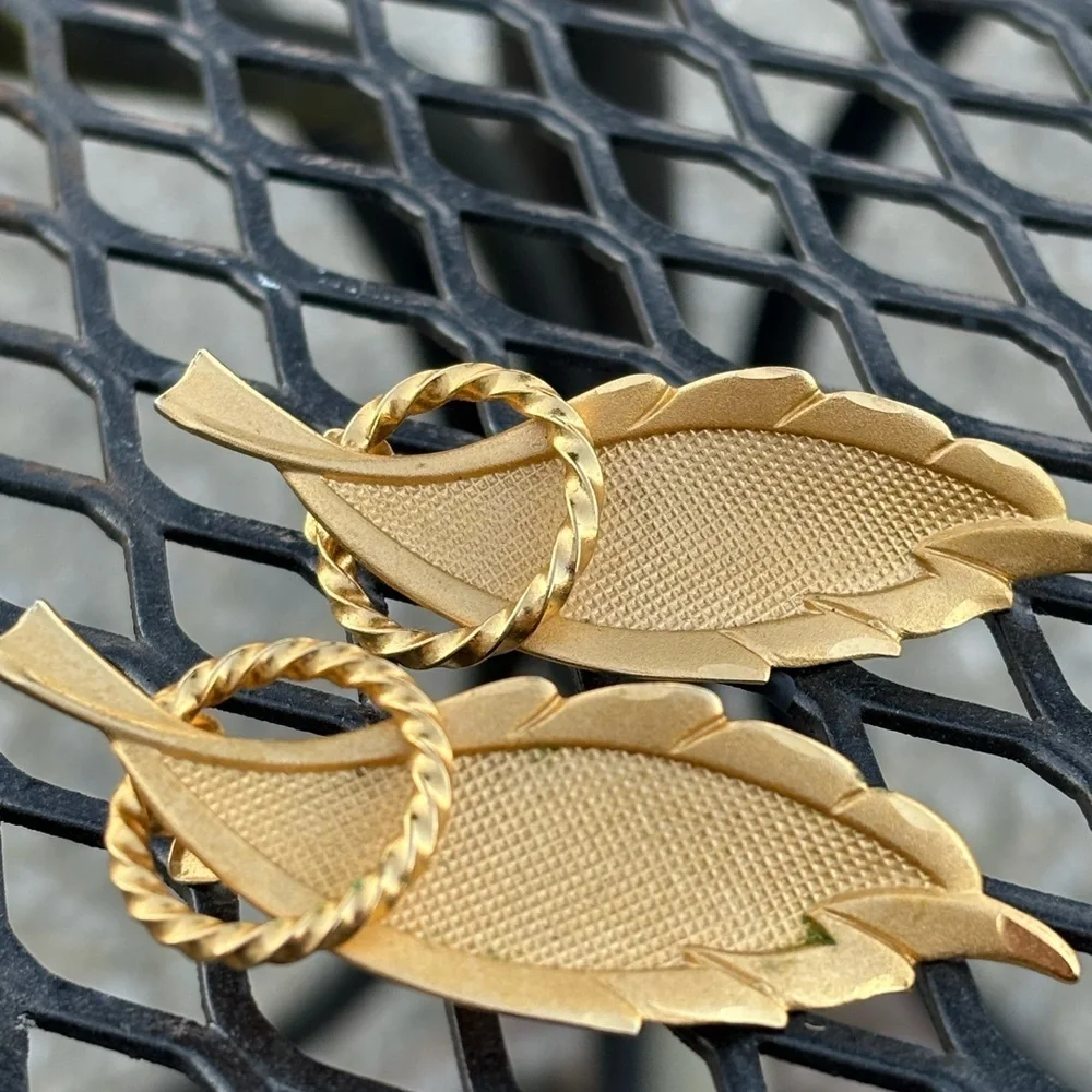 Vintage Hair Barrette Set of 2 Gold Metal Leaf Style Clip Hair Accessory